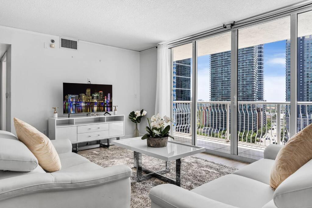 마이애미 Modern 2/2 With Beautiful Ocean And Brickell Views 아파트 외부 사진