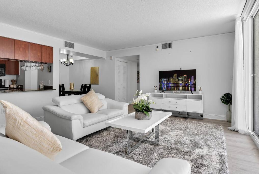 마이애미 Modern 2/2 With Beautiful Ocean And Brickell Views 아파트 외부 사진