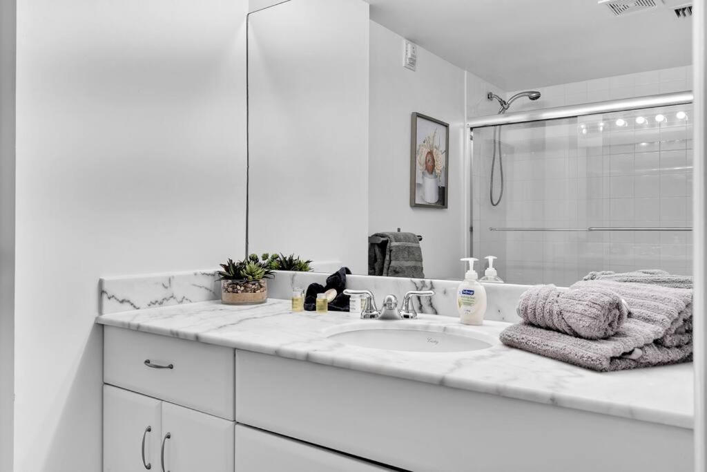 마이애미 Modern 2/2 With Beautiful Ocean And Brickell Views 아파트 외부 사진
